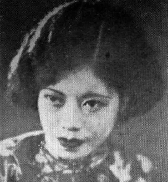 1938年,李德在延安和大明星李丽莲结婚,为何1年后就离