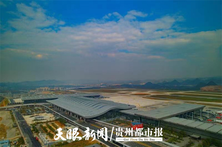 贵阳机场已经具备保障年旅客吞吐量超3000万人次,货邮25万吨,飞机起降