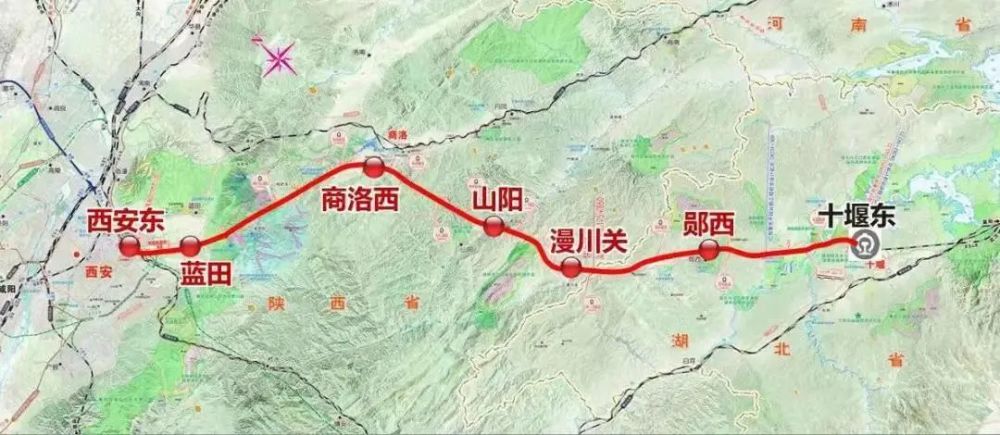 春节期间西延高铁隧道施工不停每天6米向前推进