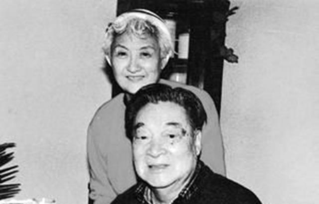 黄宗英:新婚18天丧夫,一生四婚都在送别,晚年感慨只嫁