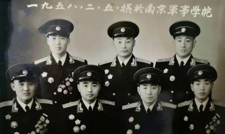 70年后再现万岁军战将群