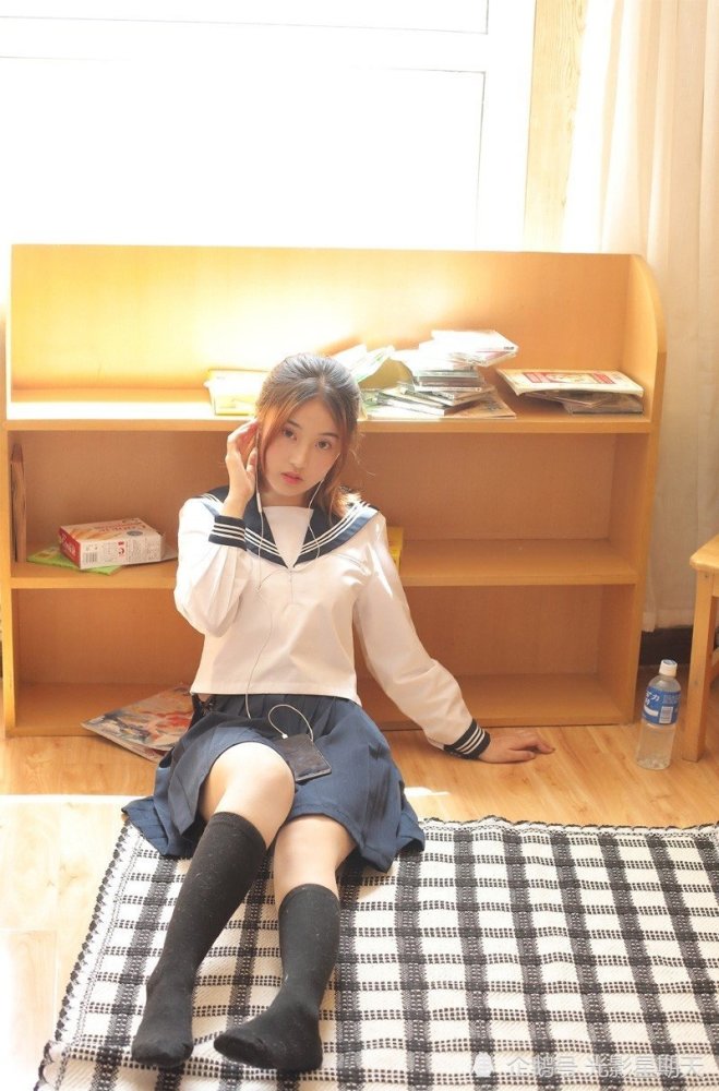 日本学生妹jk制服性感写真图片