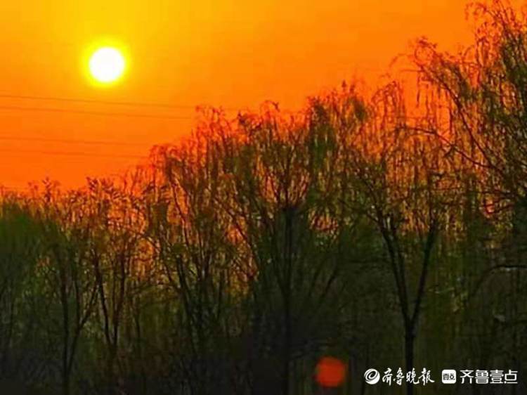 东方升起了红太阳简谱_红太阳从东方升起照片(3)