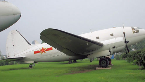 美国c-46双发中型运输机