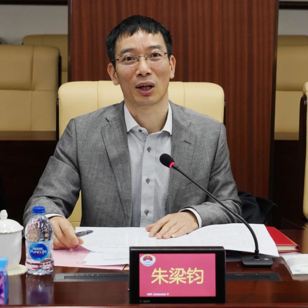 党组成员,副检察长朱铁军,党组成员,政治部主任孙征,党组成员,派驻