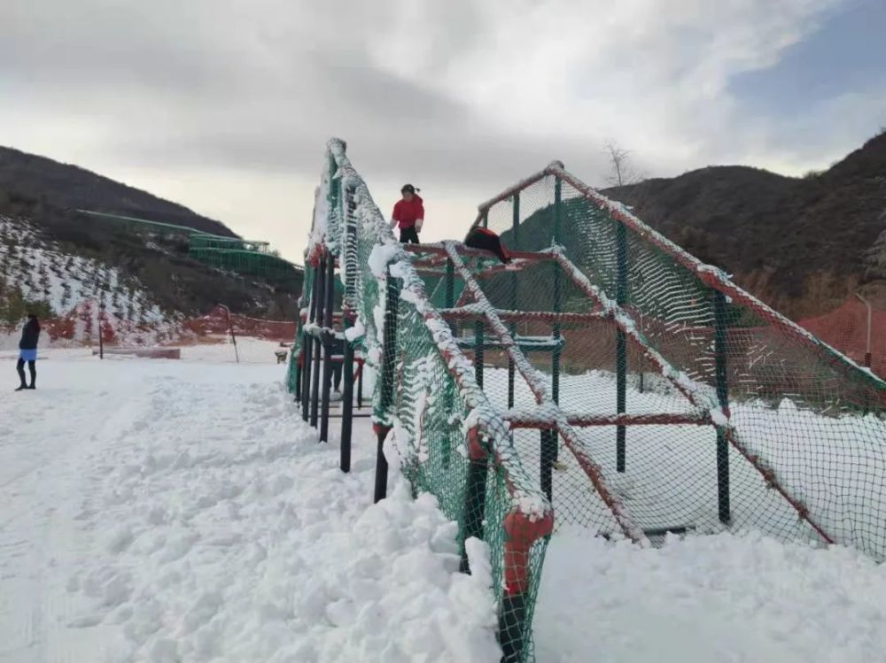 海寨沟滑雪场开滑啦一起来看看今日雪场盛况