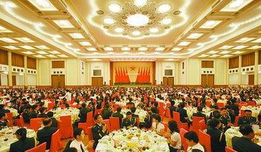 1959年人民大会堂国宴50人藏于宴会厅天花板上他们有何目的