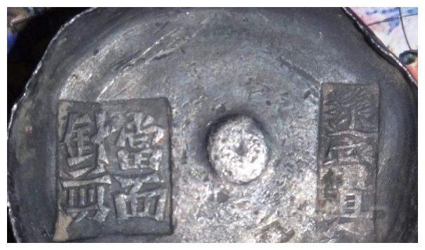 一亩良田只要七八两银子或者说是十二,三个银元,平常老百姓