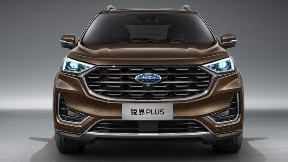 福特旗下有一款中型suv-福特锐界plus,2021款售价区间为22.98-30.