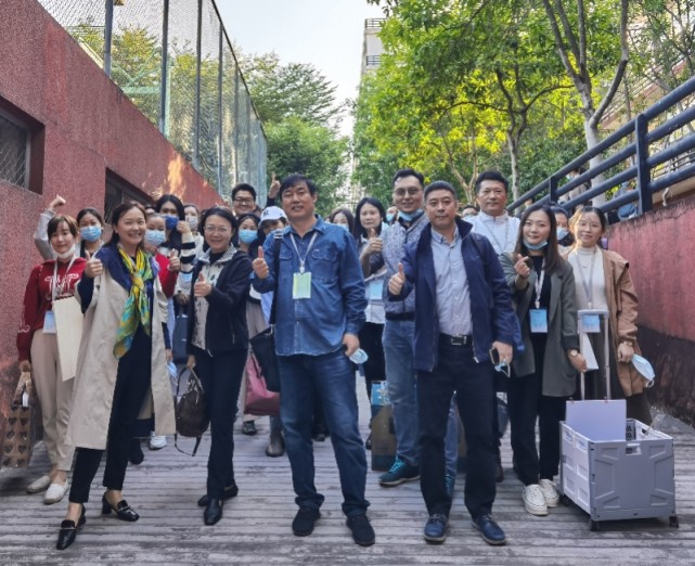 其中,深圳美术学校杨烘铎荣获中职组全省第二名,深圳市文锦中学曾丽敏