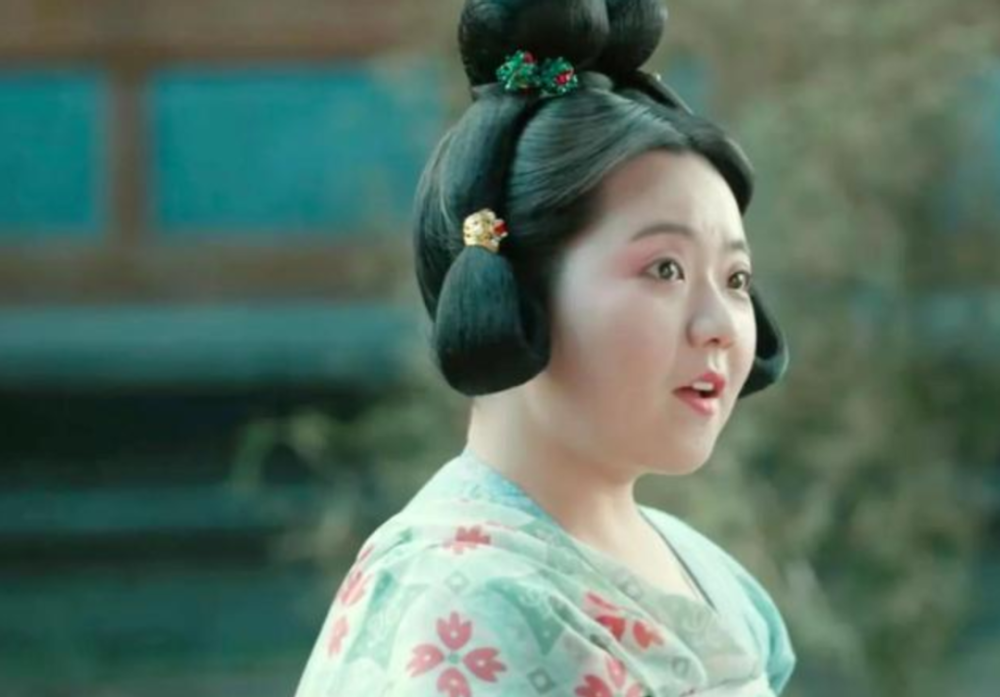 风起洛阳芸芝扮演者王漪淼凭借丫鬟角色走红体态表情简直绝了