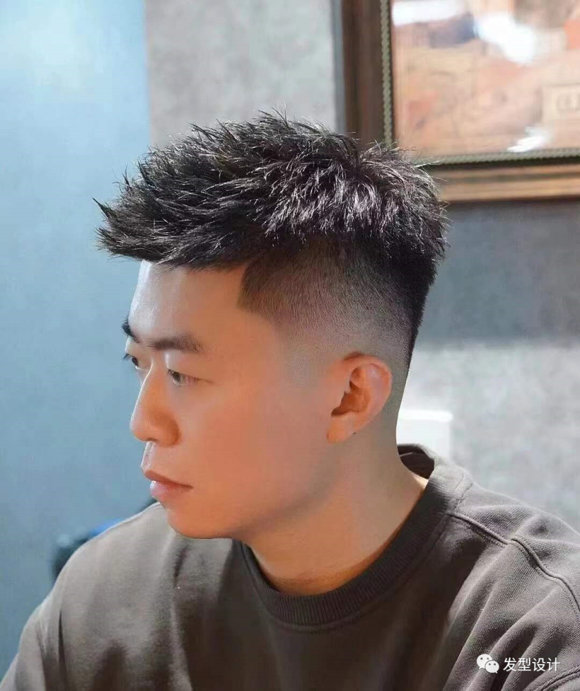 25款男生帅气发型过年这么留就对了