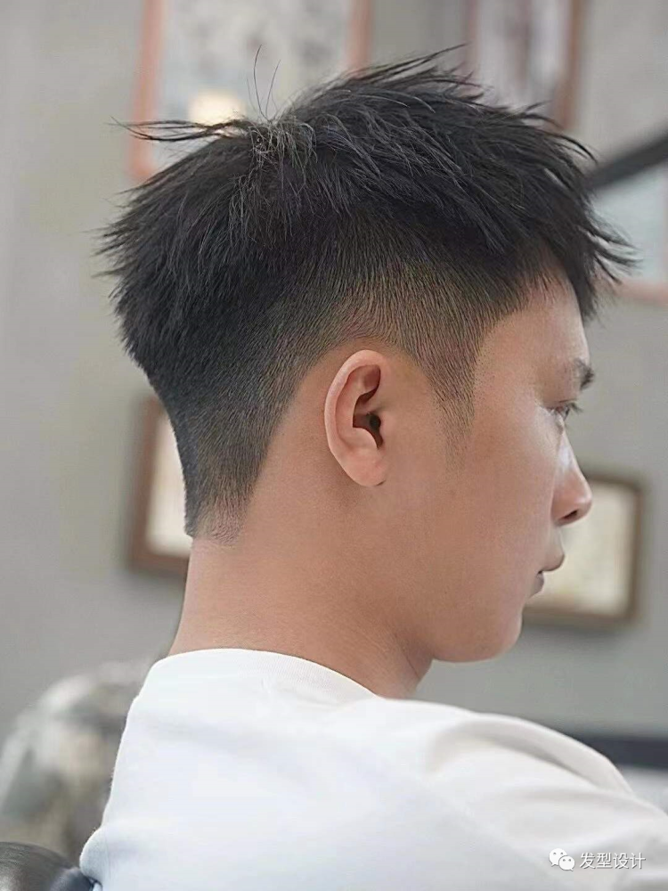 25款男生帅气发型过年这么留就对了