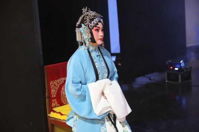秦腔《母子恨》由雷平良担任剧本改编,国家一级导演何红星担任导演