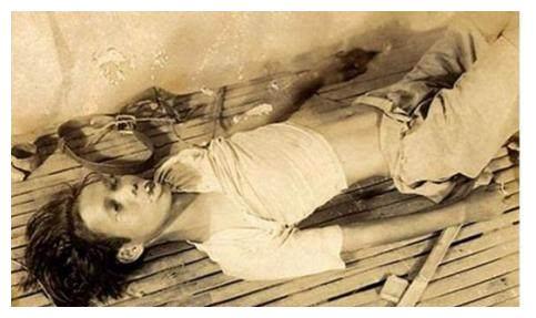 日军进行活人实验,吊死之后尝试复活,甚至还剥皮抽筋