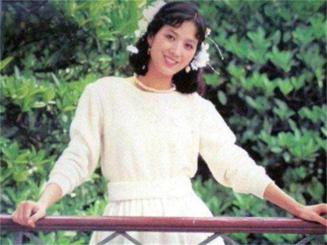 1986年龚雪因流氓案赴美如今丈夫成高管女儿名校毕业