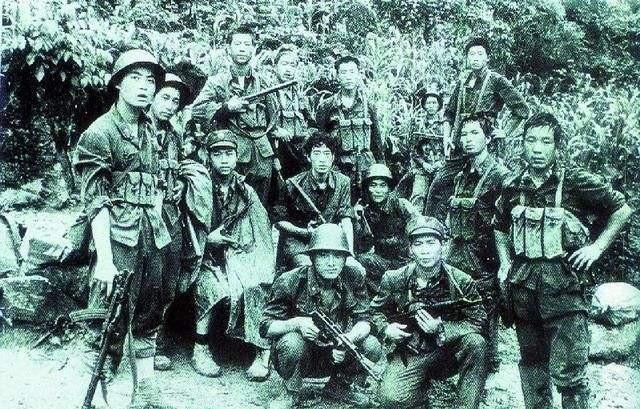 老山前线参战,专门执行打击越军特工,破袭越军重要军事目标的作战任务