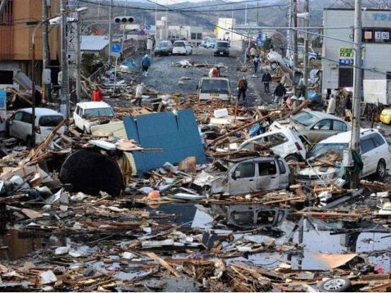 9万人死亡22万建筑被毁,日本9级大地震预警,政府做