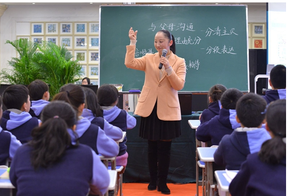 特级教师李文公开课网友看上瘾家长不用担心孩子的语文成绩了