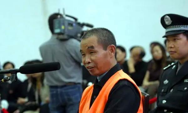 一个心狠手辣杀害住持的男人