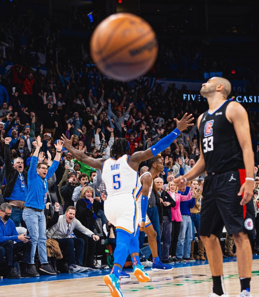 nba关键人物雷霆队亚历山大举银枪歃旧主