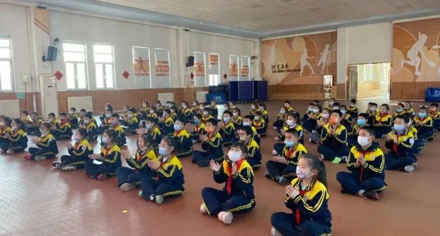 北辰区实验小学开展学习党的十九届六中全会精神知识