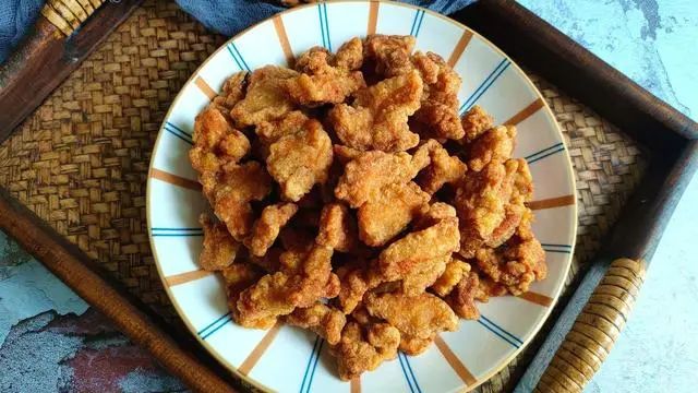 做炸酥肉有三样调料不能少少一样都不够香不够正宗