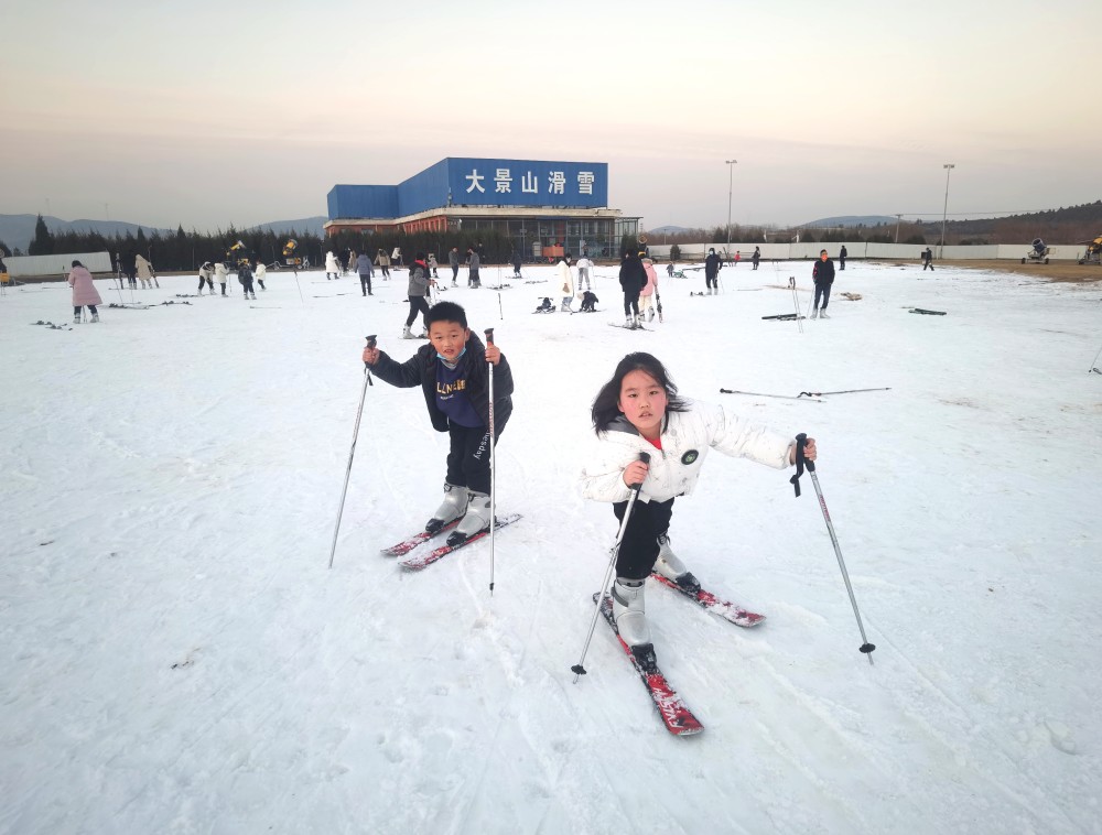 徐州大景山滑雪游玩攻略来了感受雪场上的心跳和刺激