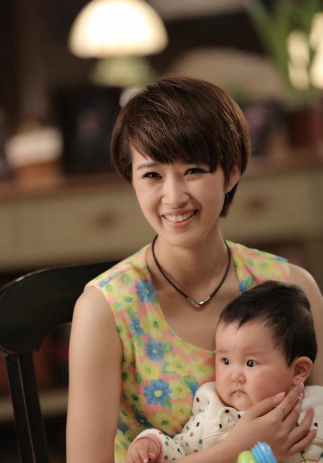 奚望与郭晓然结婚后,于2018年在北京诞下女儿"小棉花".