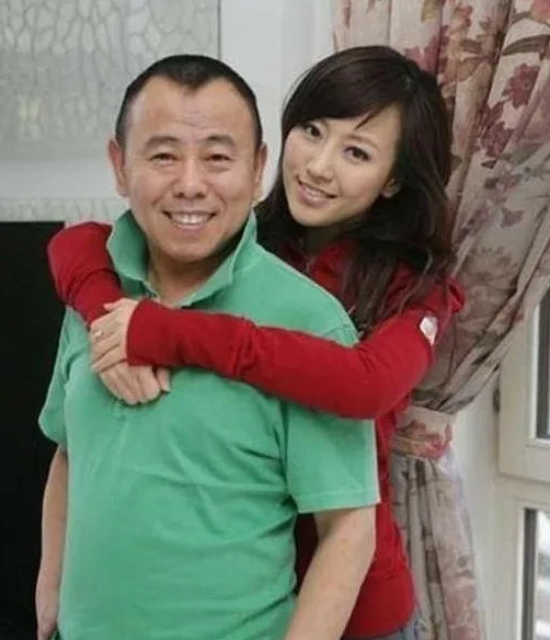 潘长江让女儿潘阳去相亲相亲对象是个富二代还是朗朗的同学没想到潘阳