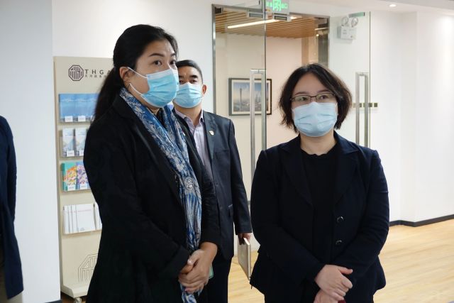 领导调研团市委书记贺璐璐一行调研创新创业孵化基地