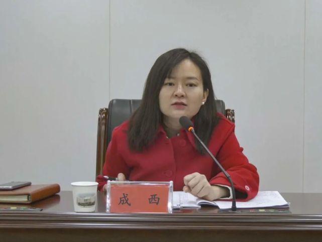 崇阳县组织系统举办学习党的十九届六中全会精神宣讲会