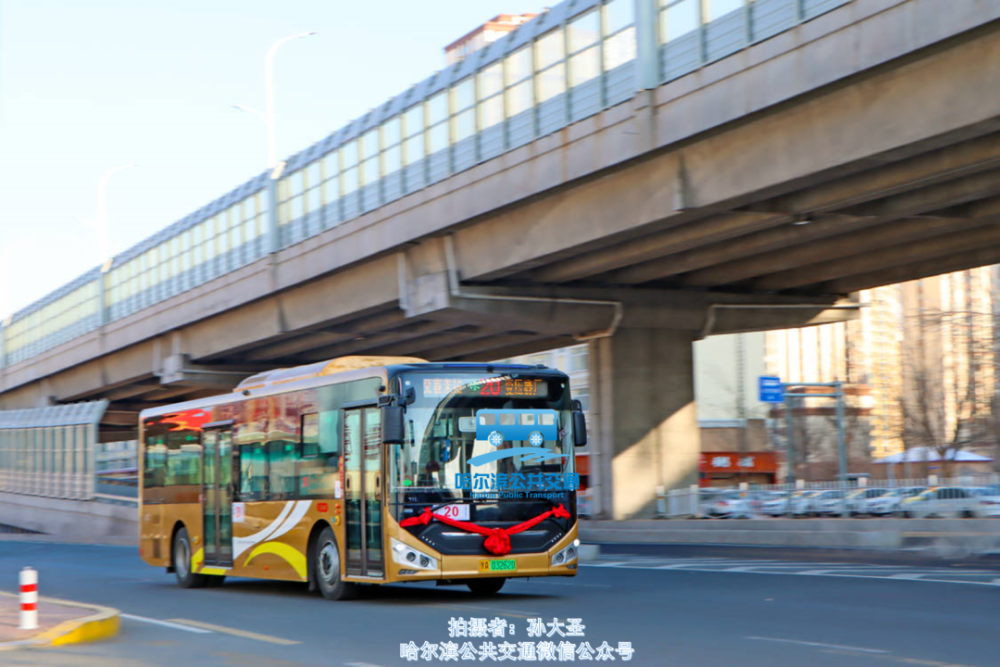 新车上线公交15路20路更换新车