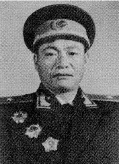 他是江西吉水县人,1929年参加革命,后任红1军团2师无线电队政委,2师