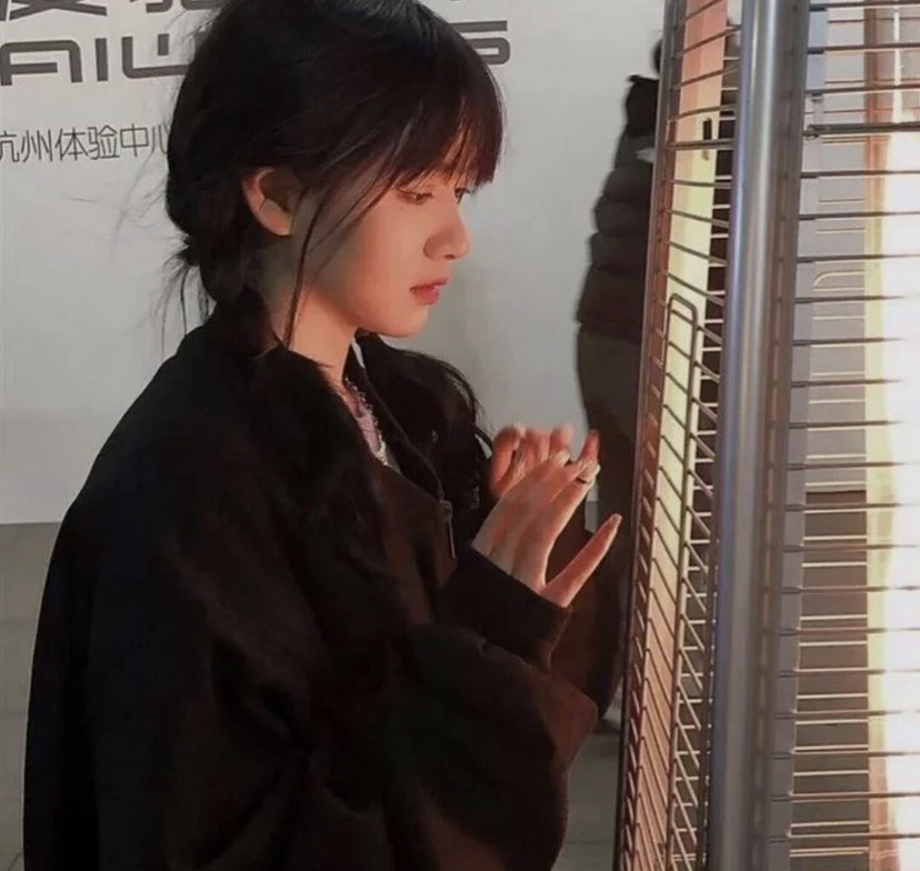 女生头像温柔治愈