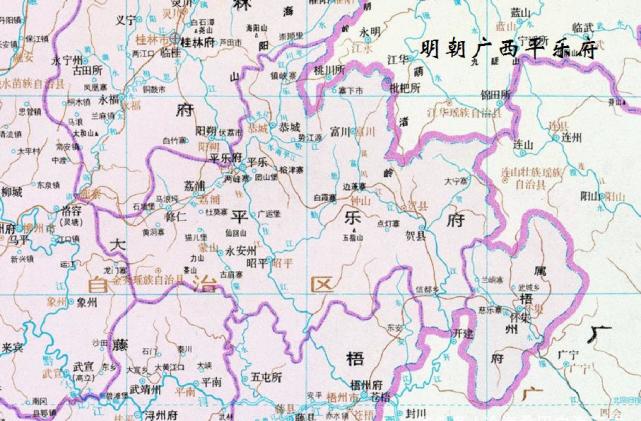 治所在今钟山,明初富川县治才迁往今富阳镇,民国初(1916年)析富川
