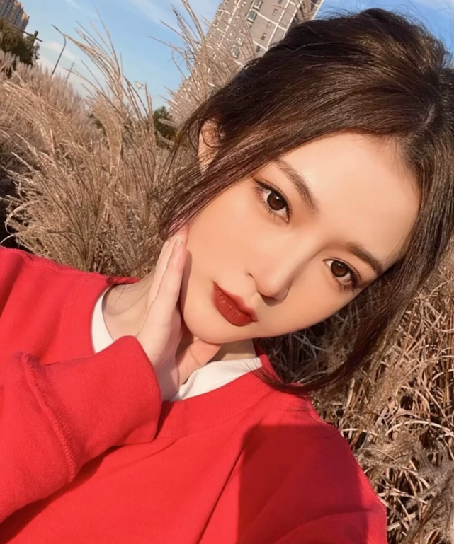 精选真人女生头像