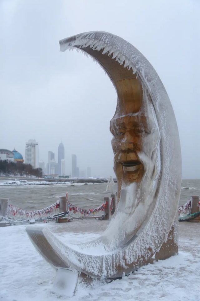 月亮老人 图源:孙茂俊滨海广场 图源:丛长川除了欣赏如画雪景,那