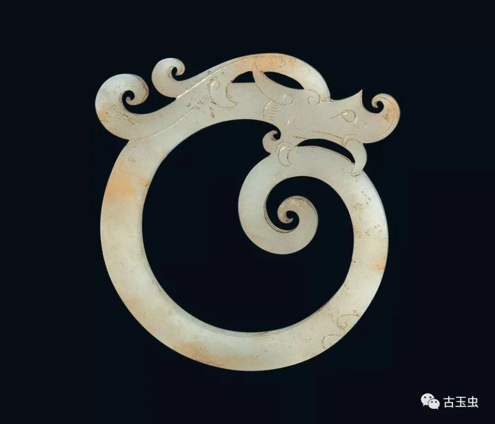 玩古玉玉龙应该算是标配但是真正的高手却能玩到极致
