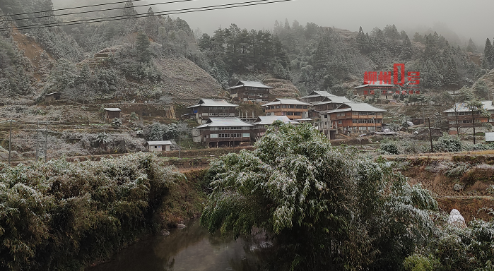 4今早柳州这里下雪了