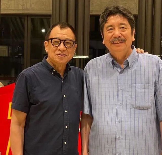 而且今年7月,许绍雄在个人社交账号上晒出一张与鲁迅长孙周令飞的聚会