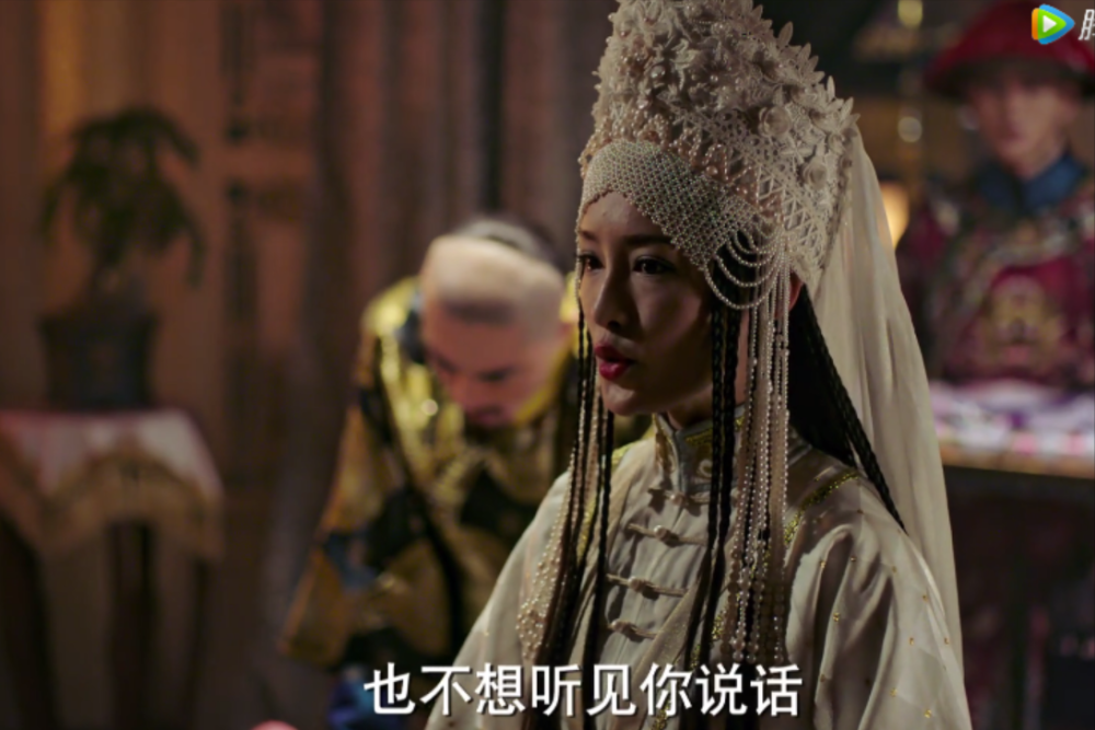 首先,我们不得不提,寒香见的美是"独特"的,这种