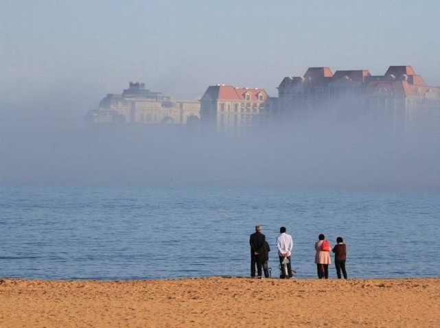 英国多地发生海面悬浮轮船仅仅是海市蜃楼现象