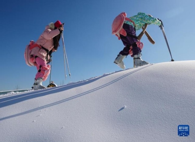 全民健身:滑雪场上迎冬奥,迎新年