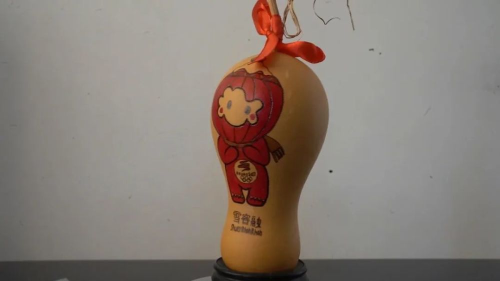 遵化烙画葫芦讲冬奥故事