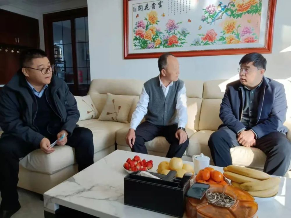夏津县副县长代理县长赵之达走访慰问房玉梅程宪福等正县级离退休老