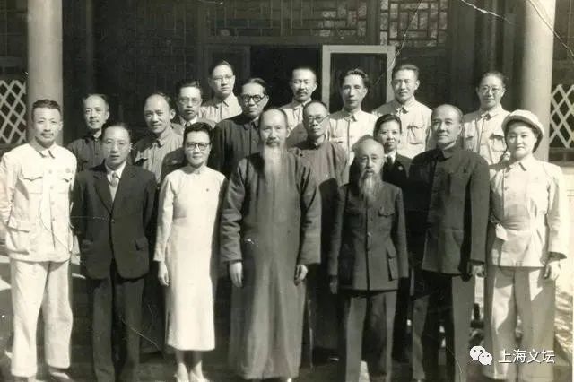 王右家和有妇之夫同居7年熬走原配却发现丈夫偷给闺蜜写情书