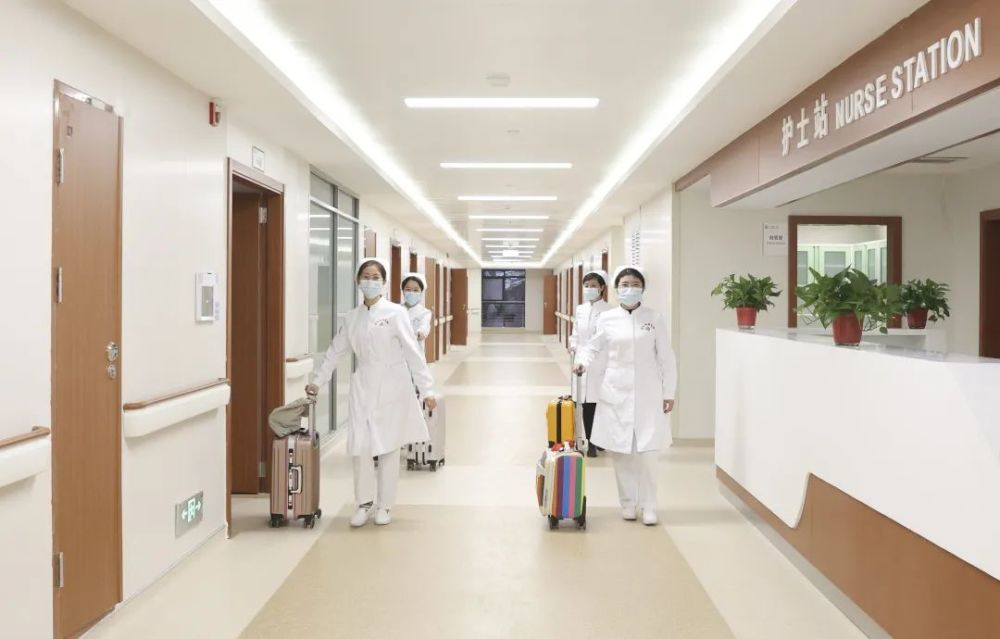 感动西安秦皇医院作为全省唯一新冠治愈患者康复定点医院他们冲上抗疫
