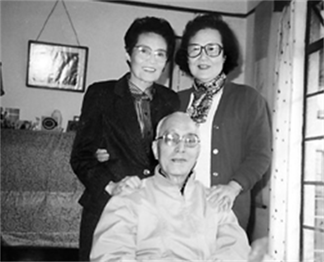 前夫要娶美娇娘为宴请宾客卖掉相机吕恩气愤不已相机我送的