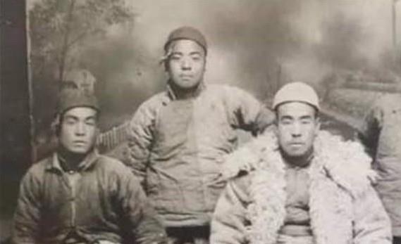 乔日成,山西省应县下社村乔堡一个农民有的儿子,幼时因出麻疹,脸上留